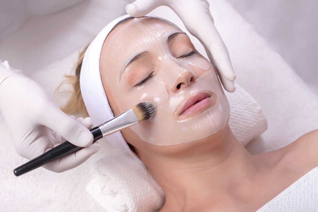Face Whitening Facial treatment at HMS Fat Freezing Dubai