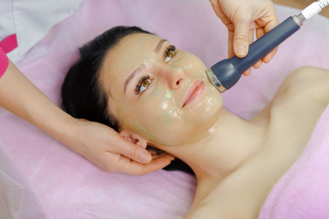 Radio Frequency Facial Treatment at HMS Fat Freezing Dubai