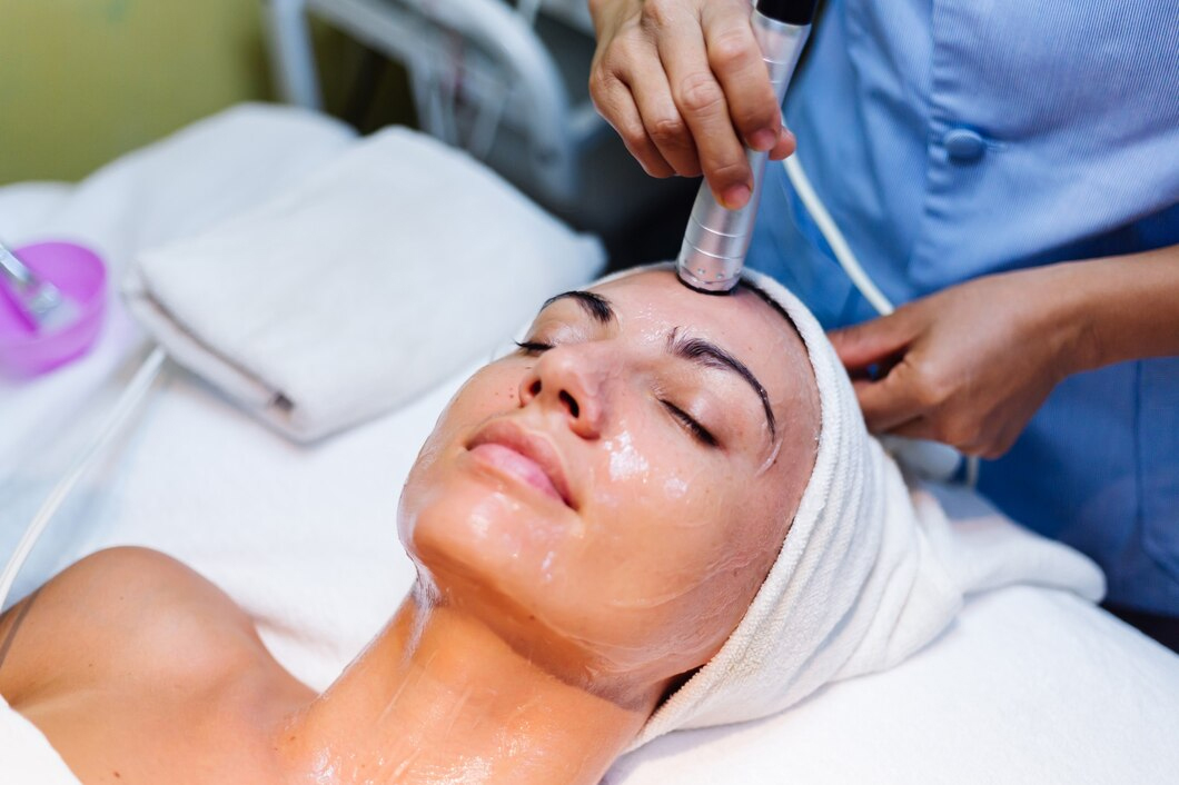 Ice Pick Acne Scar Facial Treatment at HMS Fat Freezing Dubai